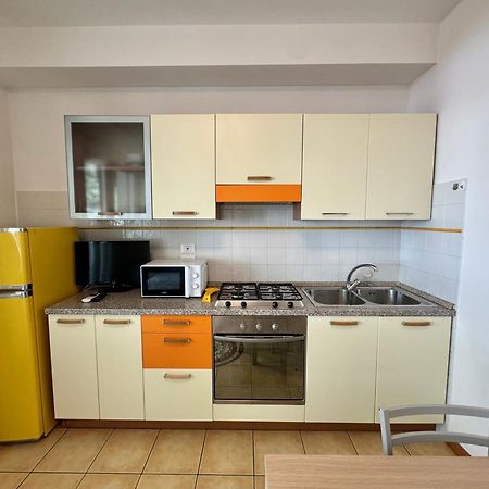 Condominio Bussola ビビオーネ エクステリア 写真