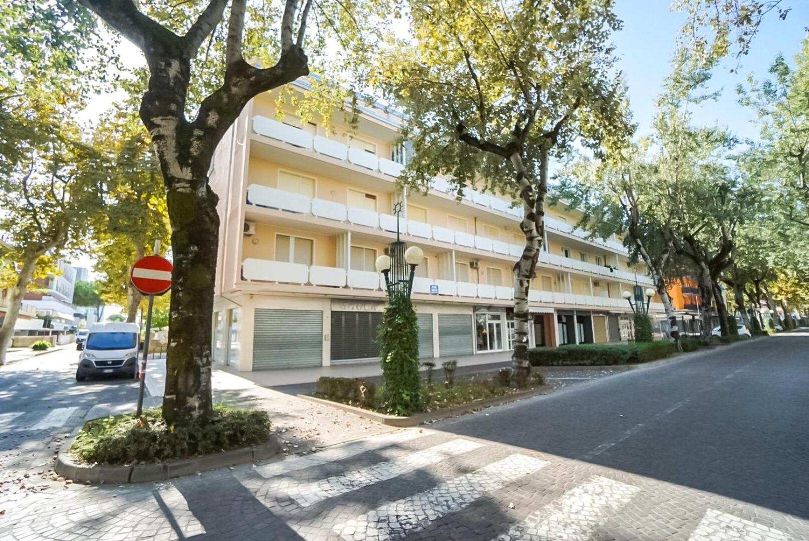Condominio Bussola ビビオーネ エクステリア 写真