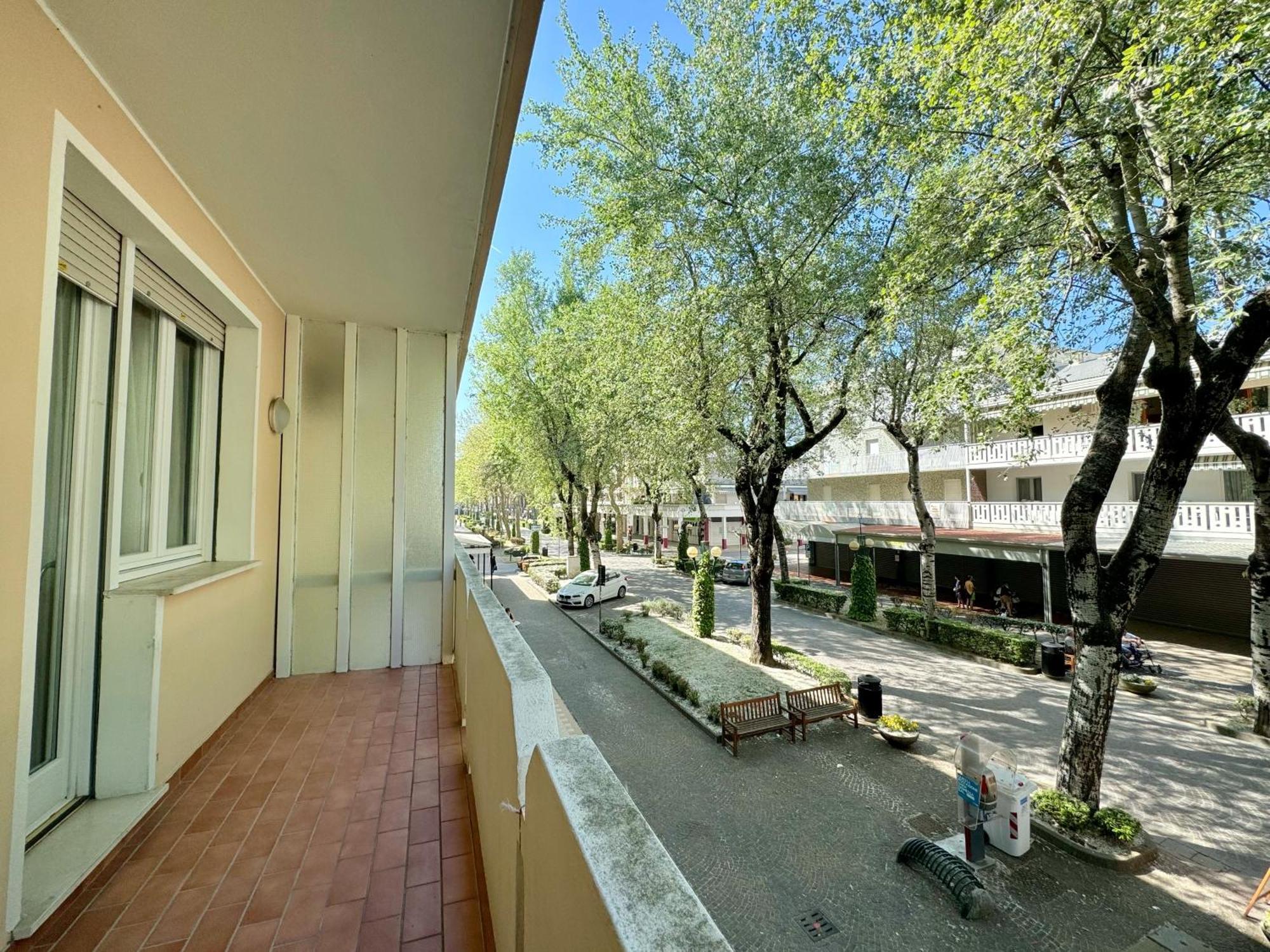 Condominio Bussola ビビオーネ エクステリア 写真