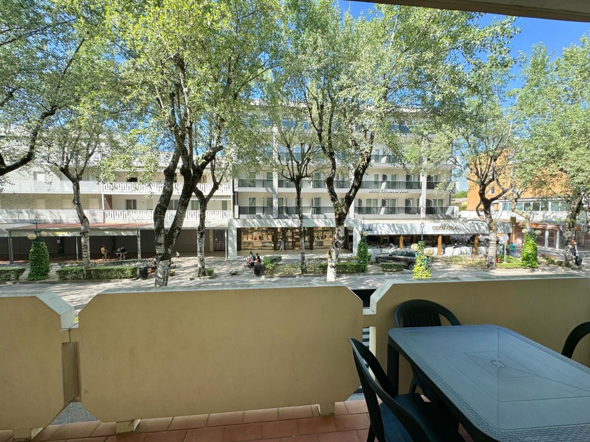 Condominio Bussola ビビオーネ エクステリア 写真